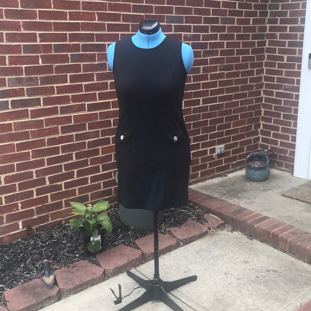 Women’s dress